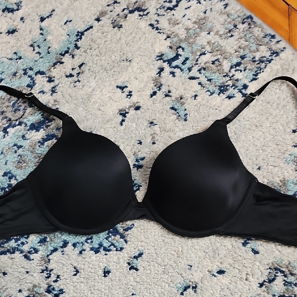 Warner's Black Bra with Molded Cups and Adjustable Straps